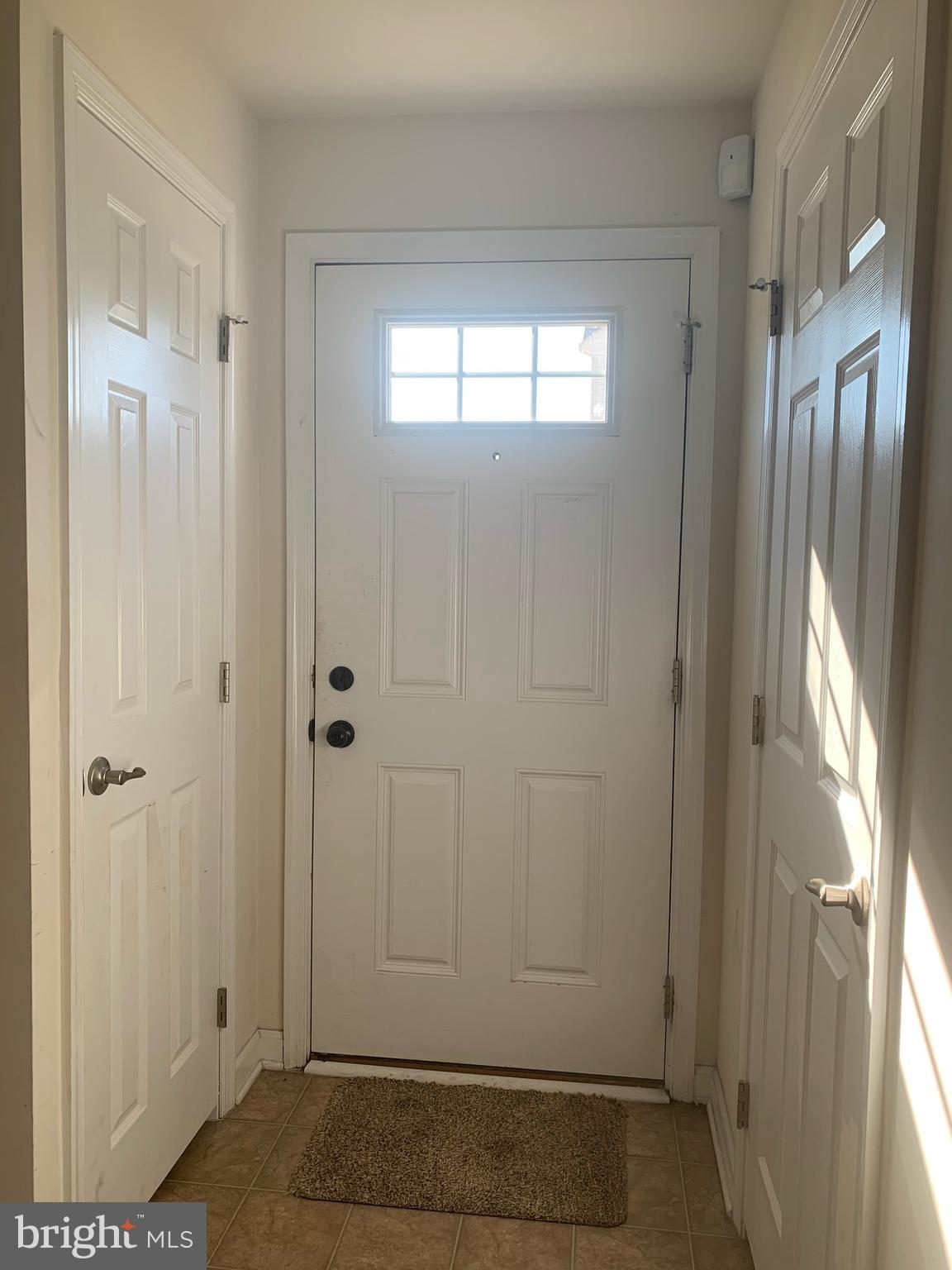103 Alba Road, Unit 101 Fredericksburg, VA 22405 - Photo 4 of 22 Front Door and Foyer