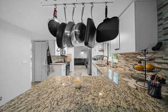 $565,000 | 2589 Knoll Street West, Palm Harbor, FL 34683