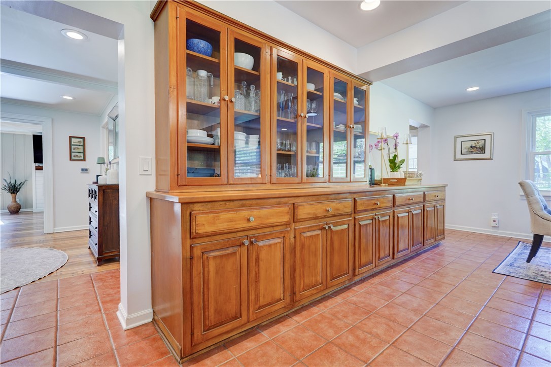 295 Fisher Road Pittsford, NY 14534 - Photo 16 of 50