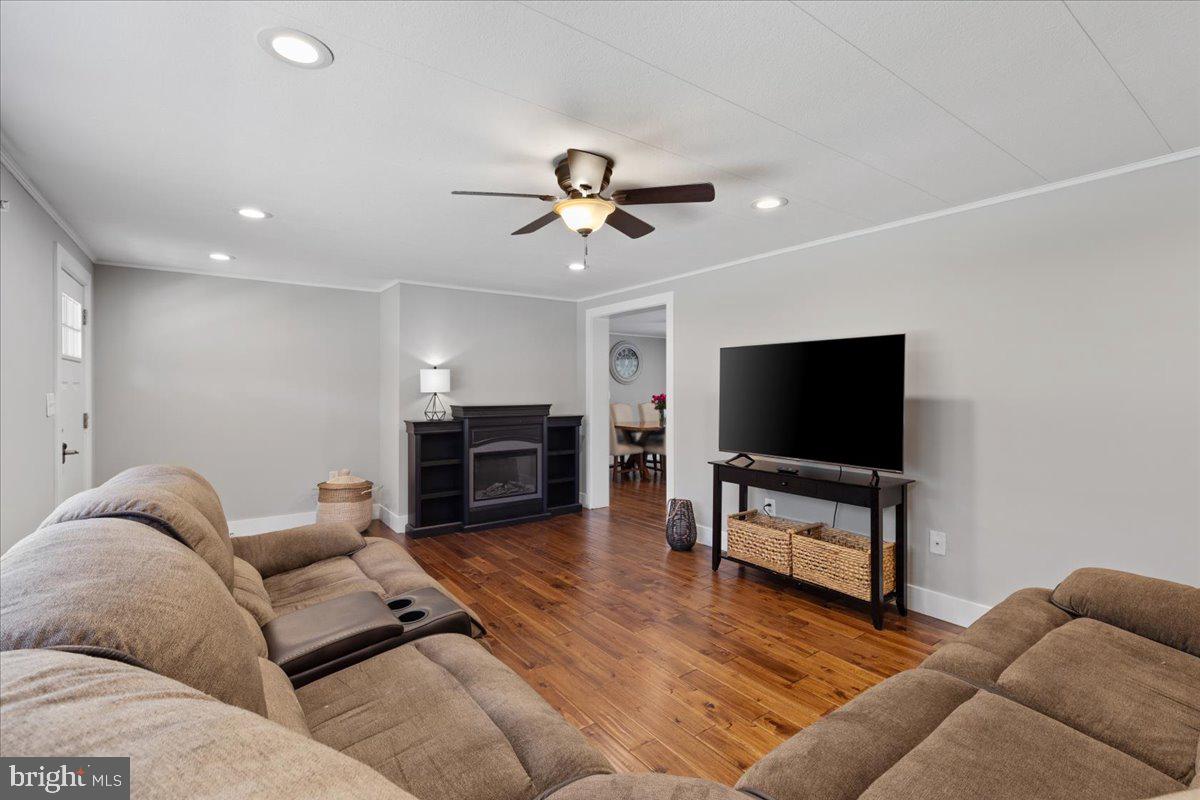 5880 Cherry Hill Road Huntingtown, MD 20639 - Photo 3 of 45