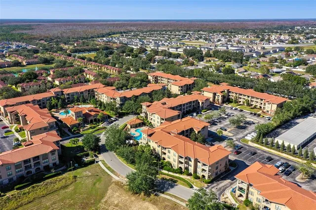 a black and white photo of a picture