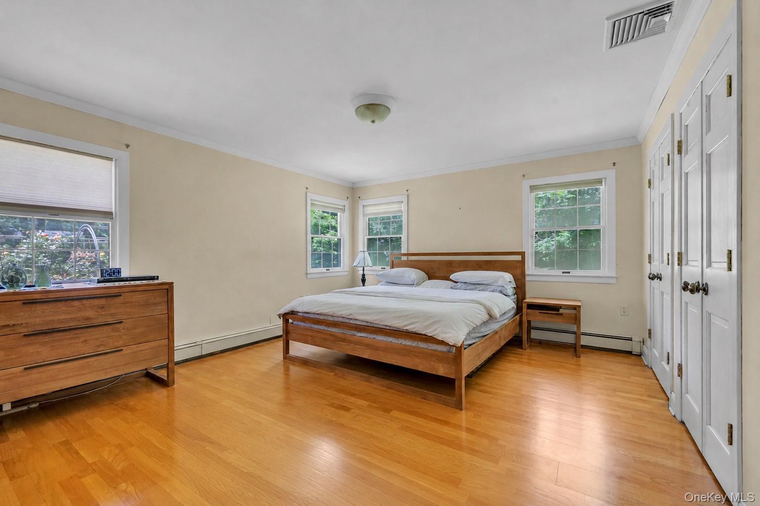 5 Eden Roc Drive Locust Valley, NY 11560 - Photo 15 of 30