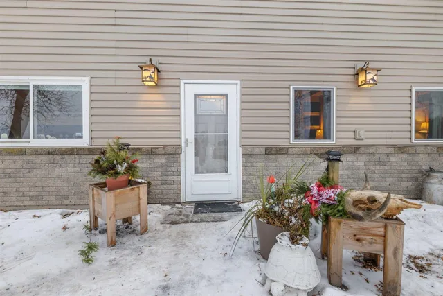 $399,999 | 13601 East County Road 578, Goodland, MN 55742