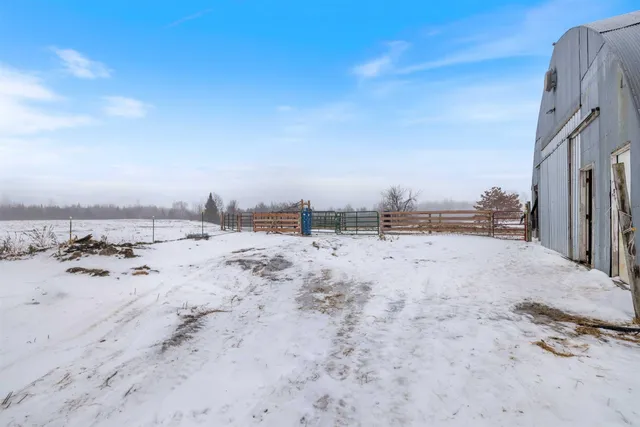 $399,999 | 13601 East County Road 578, Goodland, MN 55742