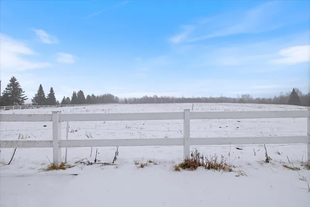 $399,999 | 13601 East County Road 578, Goodland, MN 55742