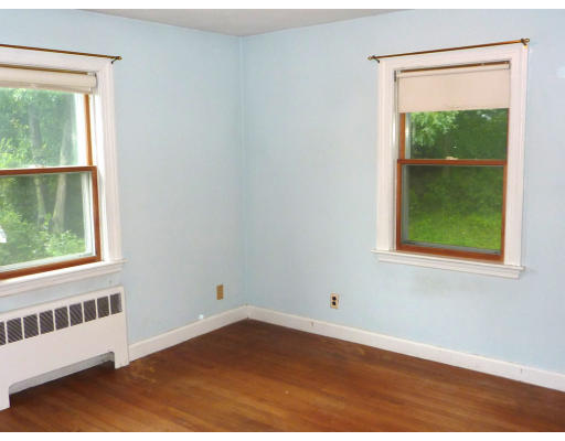 19 Heard Road Arlington, MA 02474 - Photo 11 of 23 Gallery Image 11