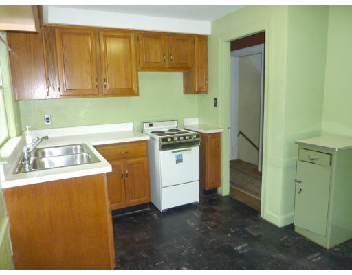 19 Heard Road Arlington, MA 02474 - Photo 7 of 23 Gallery Image 7