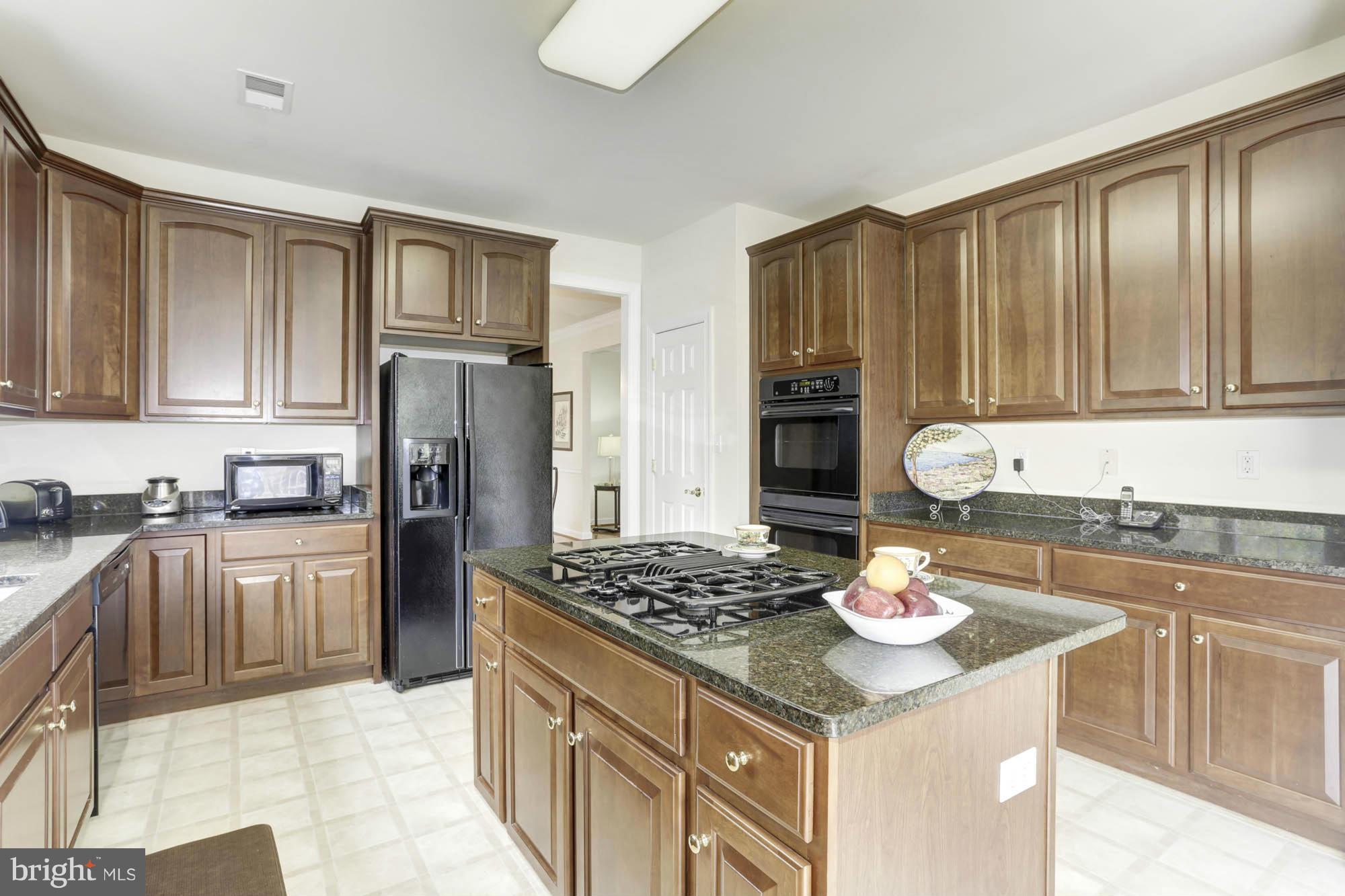 2721 Briggs Chaney Road Silver Spring, MD 20905 - Photo 10 of 30 Kitchen