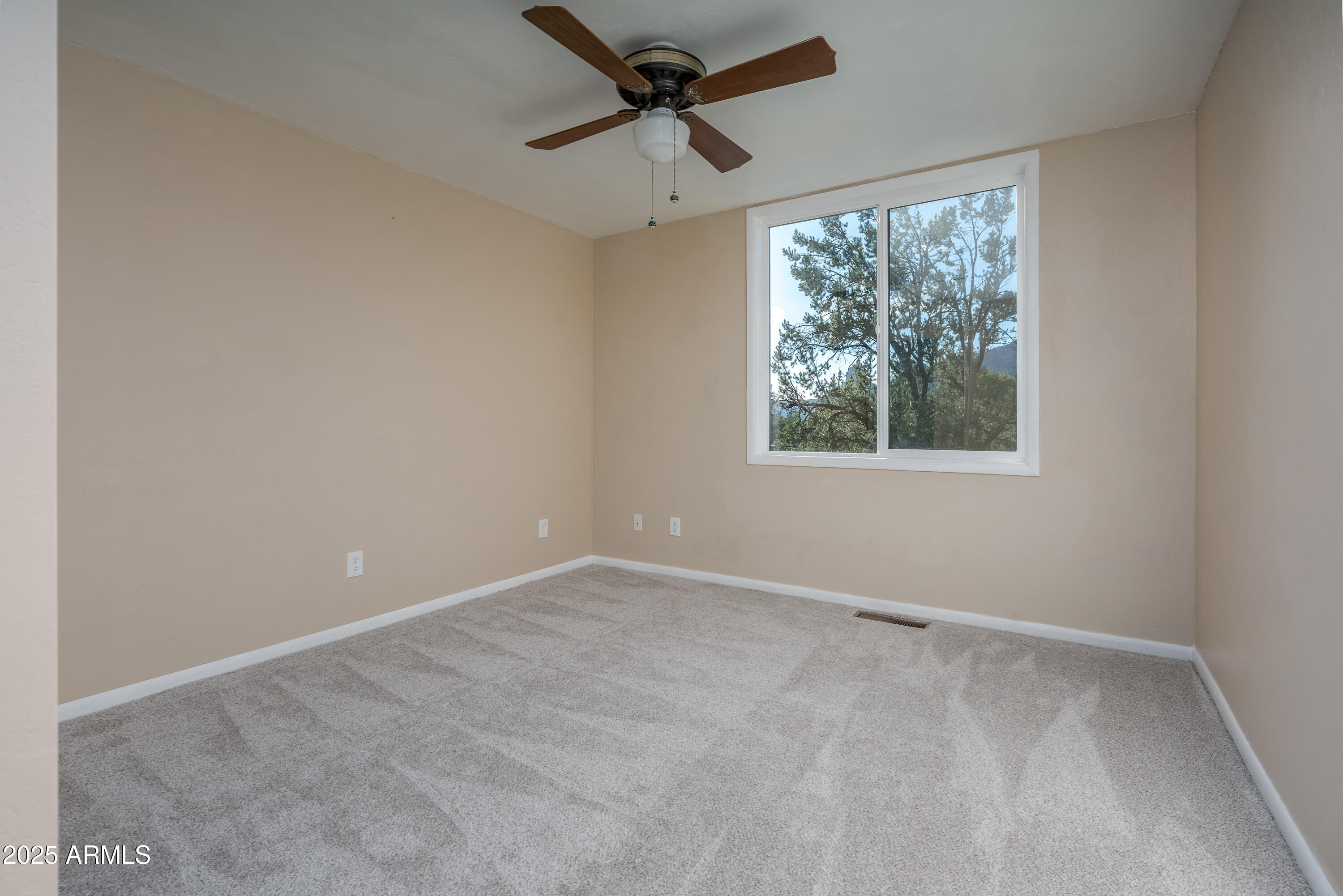 1050 Lee Mountain Road Sedona, AZ 86351 - Photo 76 of 78 Guest Bedroom