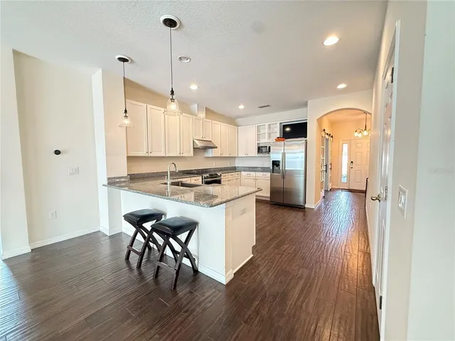 $699,900 | 13101 Done Groven Drive, Dover, FL 33527