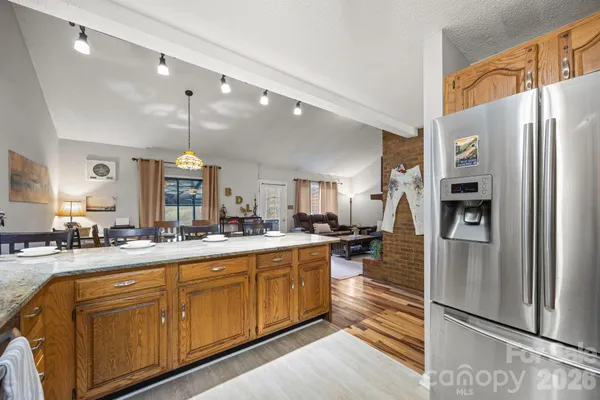 $500,000 | 501 Woodfield Drive, Asheville, NC 28803
