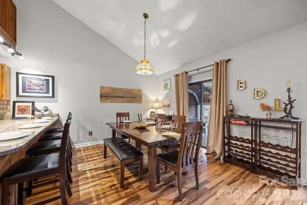 $500,000 | 501 Woodfield Drive, Asheville, NC 28803