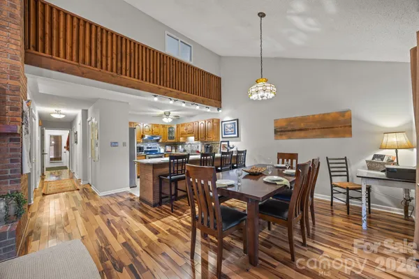 $500,000 | 501 Woodfield Drive, Asheville, NC 28803
