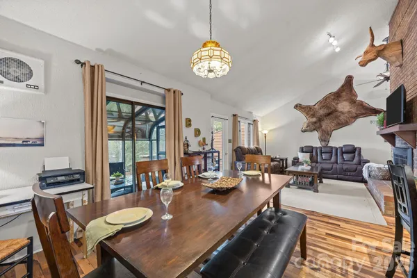 $500,000 | 501 Woodfield Drive, Asheville, NC 28803