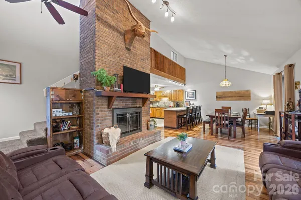 $500,000 | 501 Woodfield Drive, Asheville, NC 28803