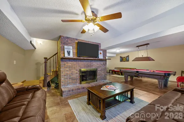 $500,000 | 501 Woodfield Drive, Asheville, NC 28803