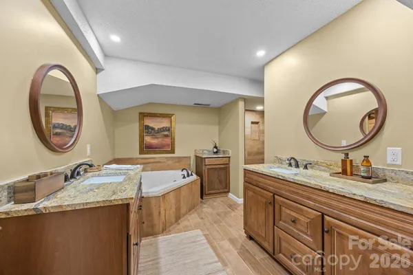 $500,000 | 501 Woodfield Drive, Asheville, NC 28803