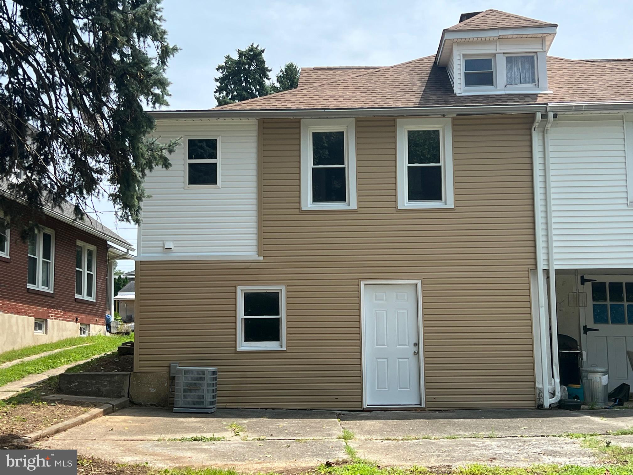 1045 Broadway Boulevard Reading, PA 19607 - Photo 6 of 24