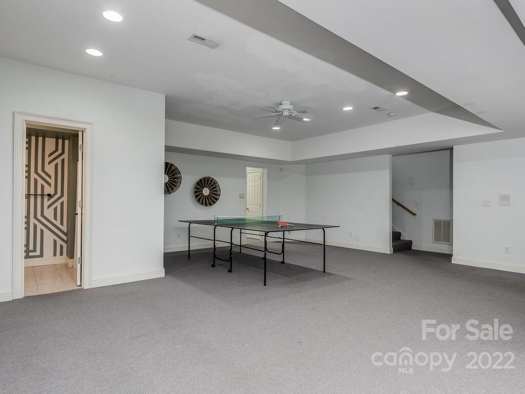 4101 High Ridge Road Charlotte, NC 28270 - Photo 30 of 38 a view of a livingroom with table & chair