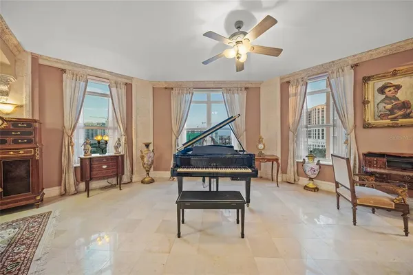 a view of entryway livingroom and hall