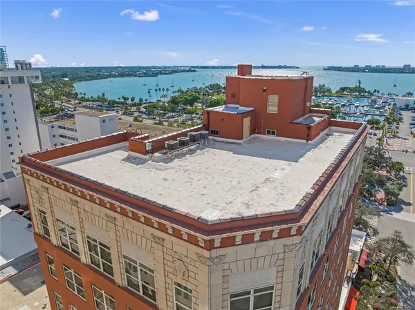 $6,995,000 | 1330 Main Street, Unit PH 9 & 10, Sarasota, FL 34236