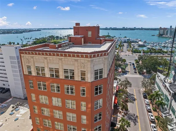 $6,995,000 | 1330 Main Street, Unit PH 9 & 10, Sarasota, FL 34236