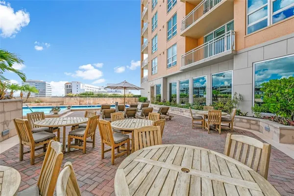 $6,995,000 | 1330 Main Street, Unit PH 9 & 10, Sarasota, FL 34236