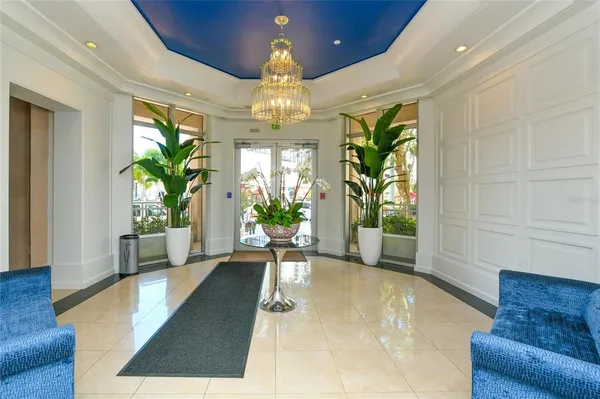 $6,995,000 | 1330 Main Street, Unit PH 9 & 10, Sarasota, FL 34236