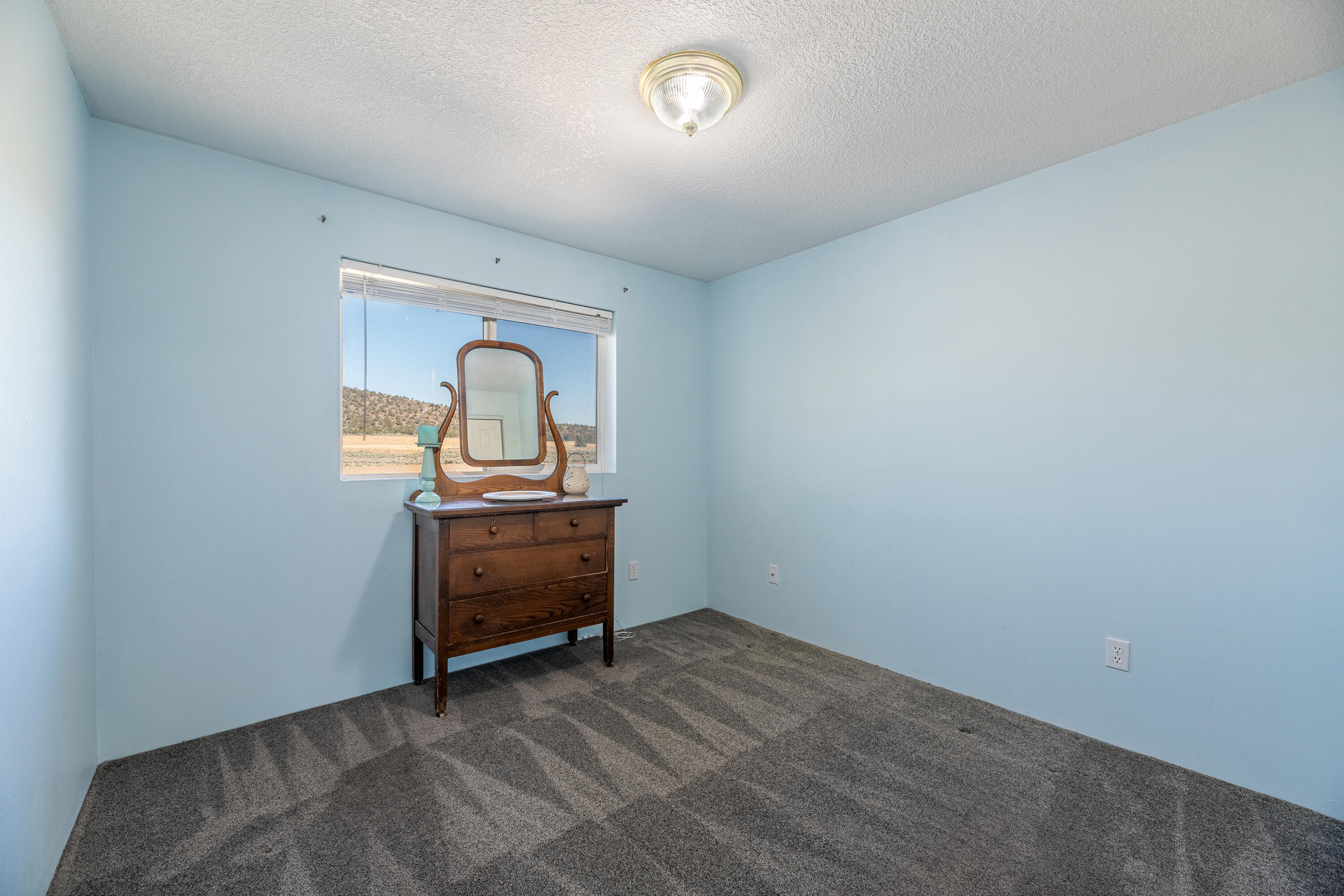 2466 Northeast Yellowpine Road Prineville, OR 97754 - Photo 19 of 32 guestroom