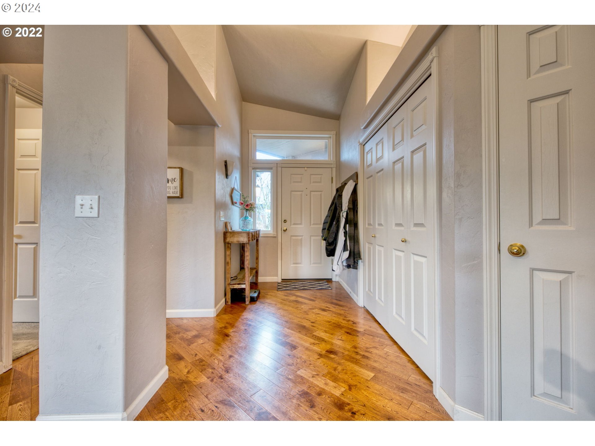 1425 Gilham Road Eugene, OR 97401 - Photo 17 of 30 a view interior of the house