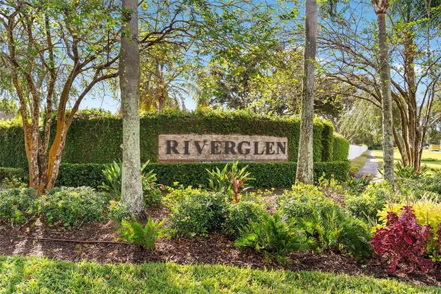 $430,000 | 9715 Glenpointe Drive, Riverview, FL 33569