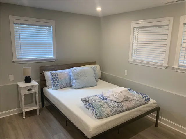 $2,600 | 33 Van Zandt Avenue, Unit 1, Newport, RI 02840