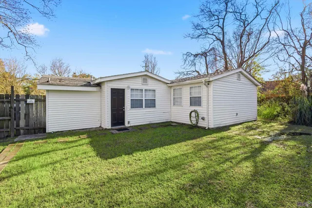 $225,000 | 2261 Carolyn Avenue, Denham Springs, LA 70726