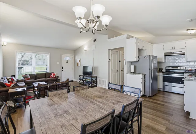 $225,000 | 2261 Carolyn Avenue, Denham Springs, LA 70726