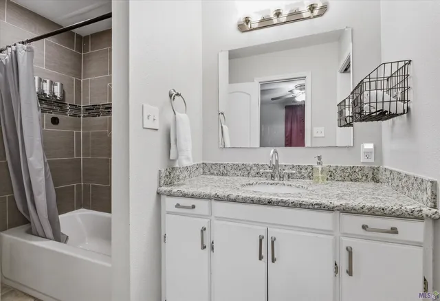 $225,000 | 2261 Carolyn Avenue, Denham Springs, LA 70726