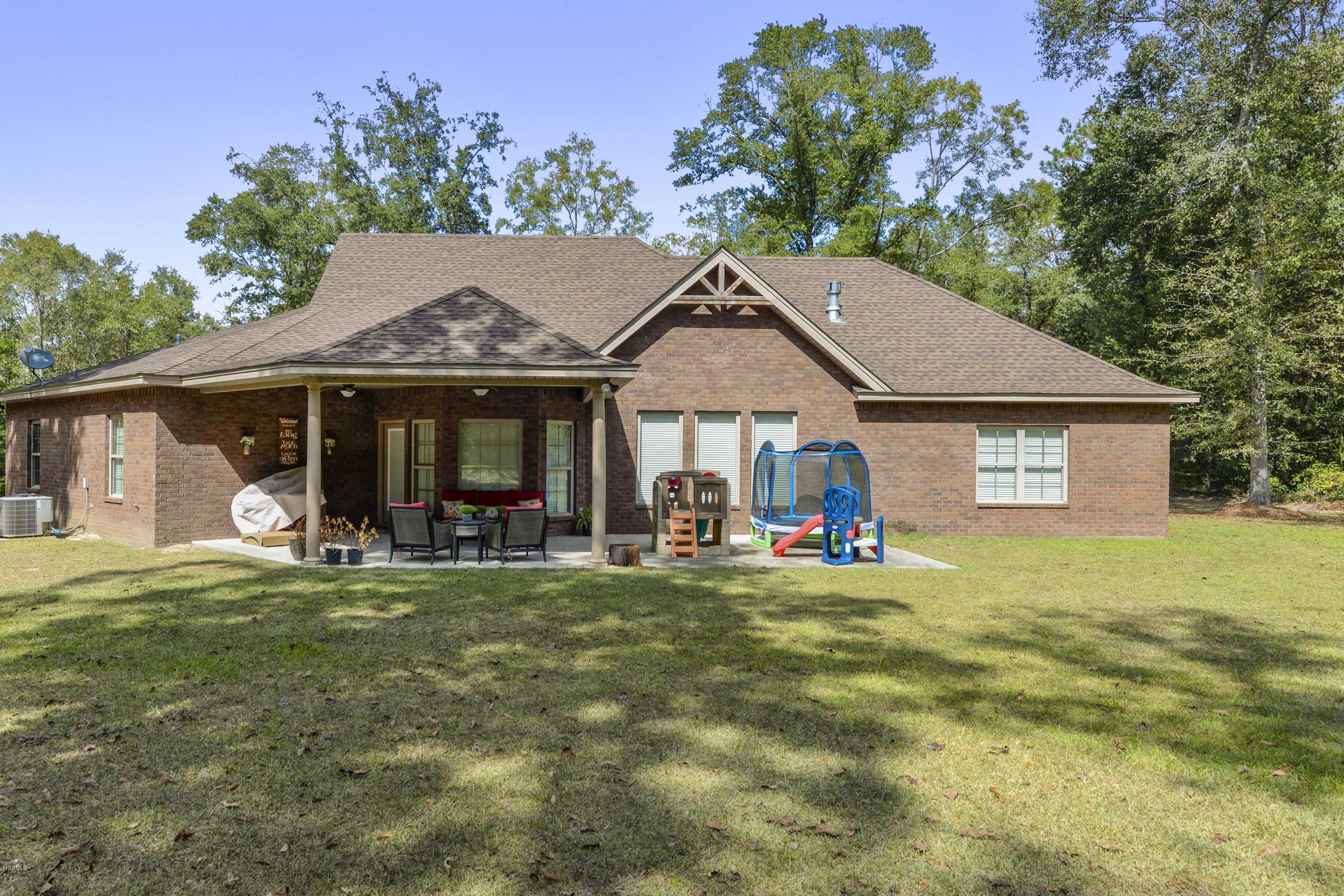 5425 Gavin Hamilton Road Moss Point, MS 39562 - Photo 27 of 33 027