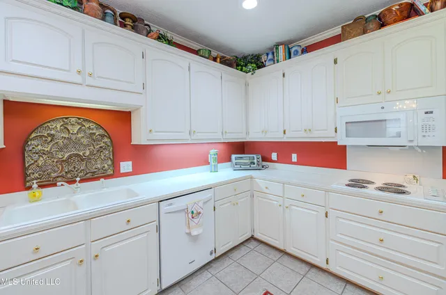 $344,900 | 23 Carriage Ct Place, Brandon, MS 39047