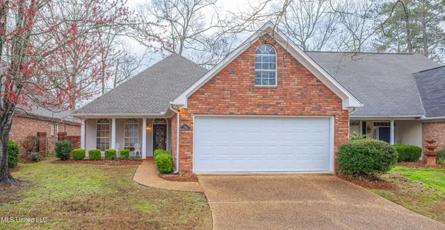 $344,900 | 23 Carriage Ct Place, Brandon, MS 39047