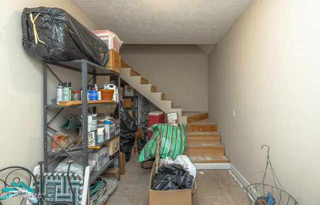 $344,900 | 23 Carriage Ct Place, Brandon, MS 39047