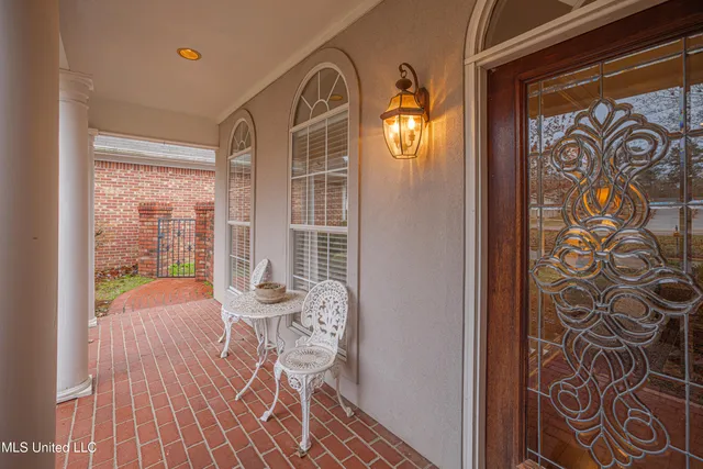 $344,900 | 23 Carriage Ct Place, Brandon, MS 39047