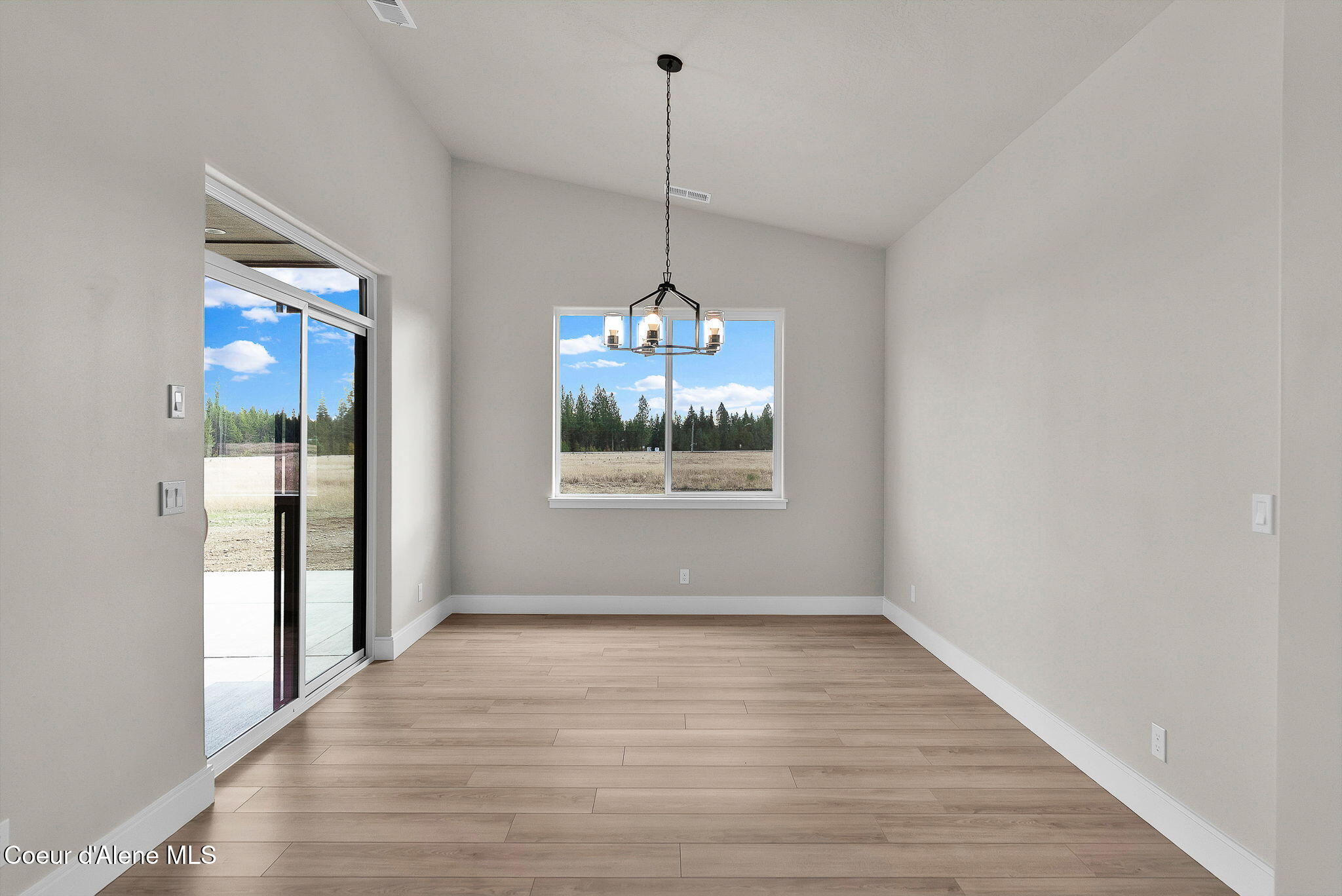 20646 North Bombastic Street Rathdrum, ID 83858 - Photo 14 of 53 Dining Area