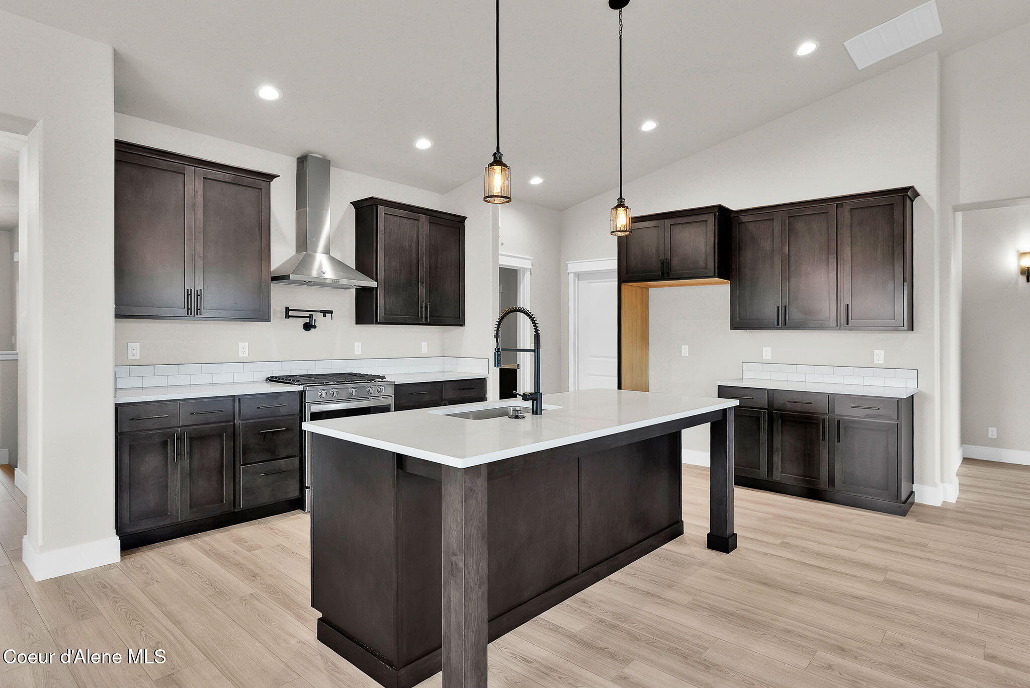 20646 North Bombastic Street Rathdrum, ID 83858 - Photo 20 of 53 Kitchen