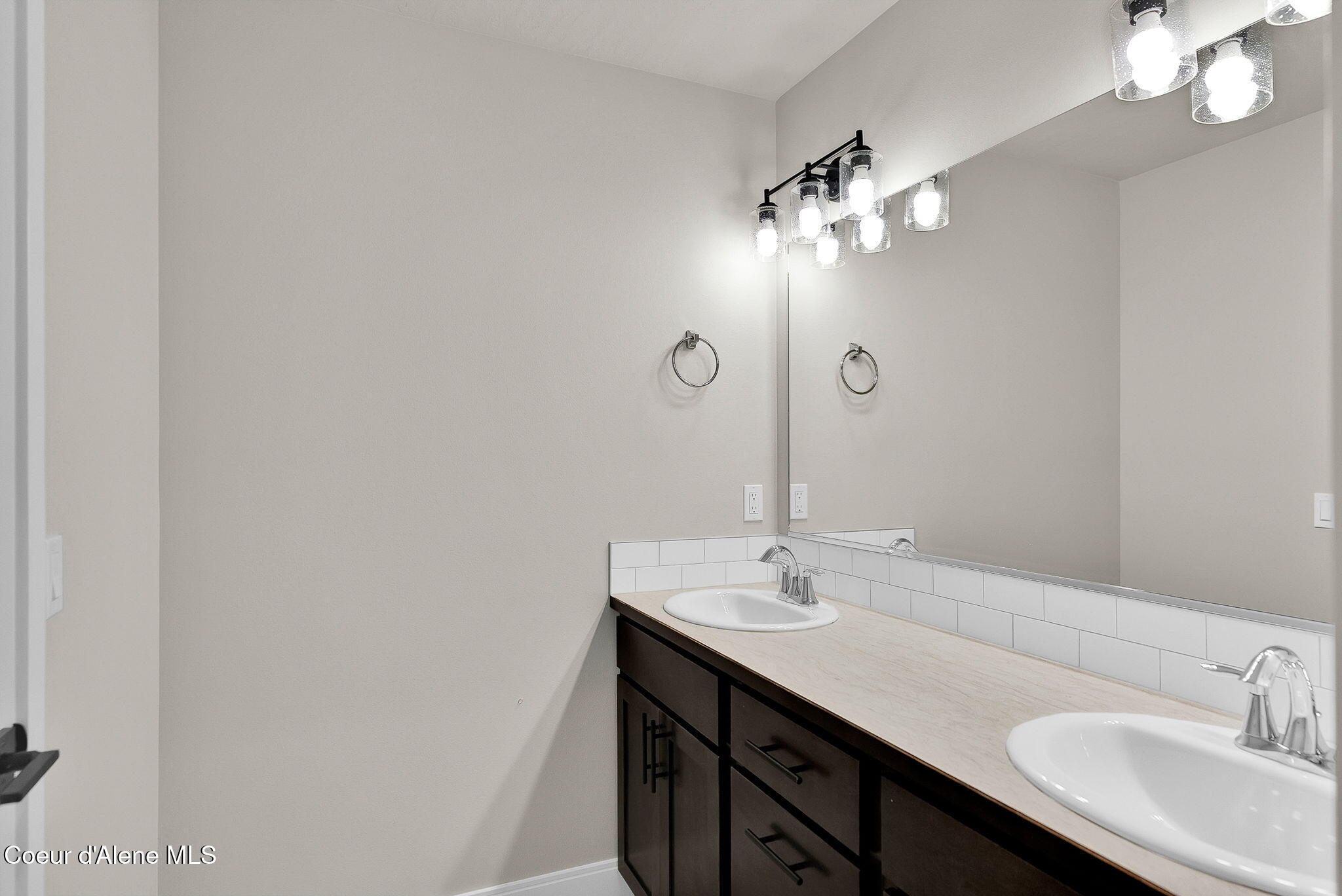 20646 North Bombastic Street Rathdrum, ID 83858 - Photo 41 of 53 Basement Bathroom