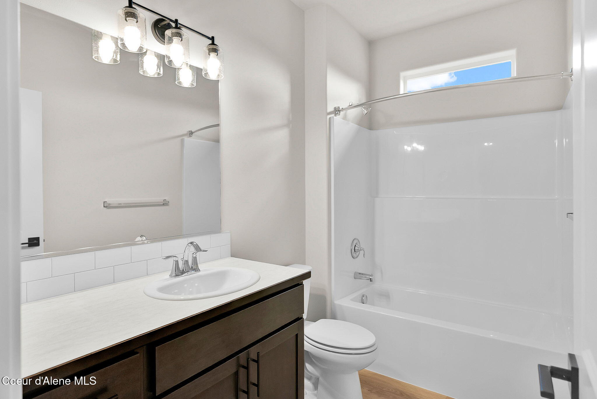 20646 North Bombastic Street Rathdrum, ID 83858 - Photo 8 of 53 Full Spare Bathroom