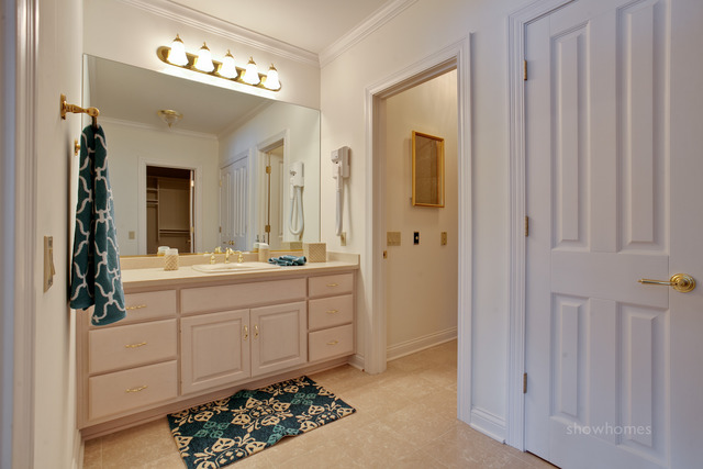 1115 Bridgeview Lane Lake Forest, IL 60045 - Photo 16 of 24