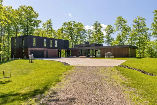 $4,750,000 | 29396 Cherokee Road, Bovey, MN 55709