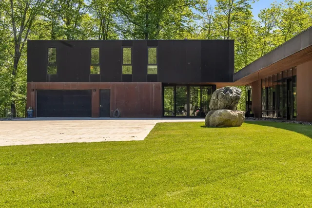 $4,750,000 | 29396 Cherokee Road, Bovey, MN 55709