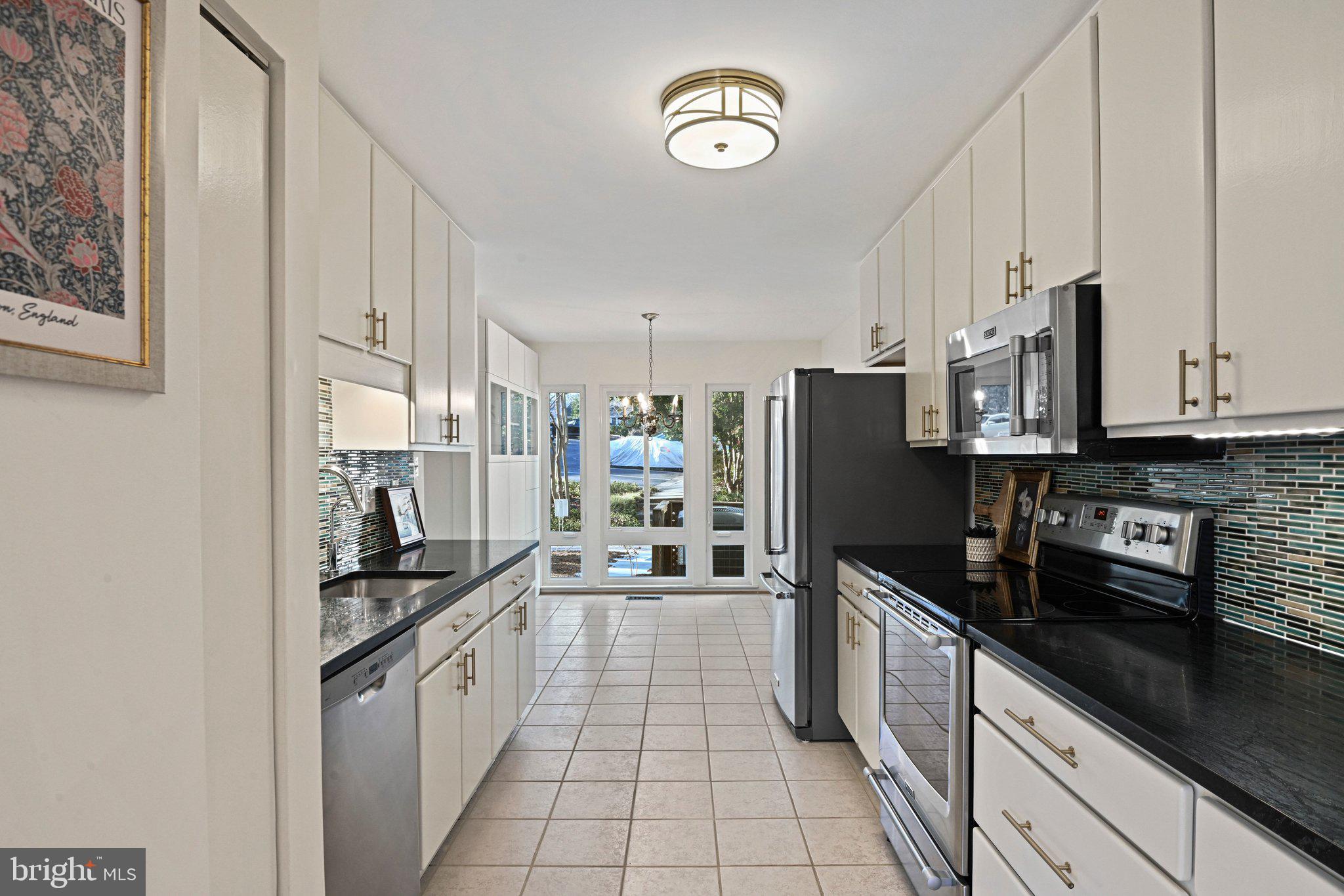 2029 Chadds Ford Drive Reston, VA 20191 - Photo 15 of 55