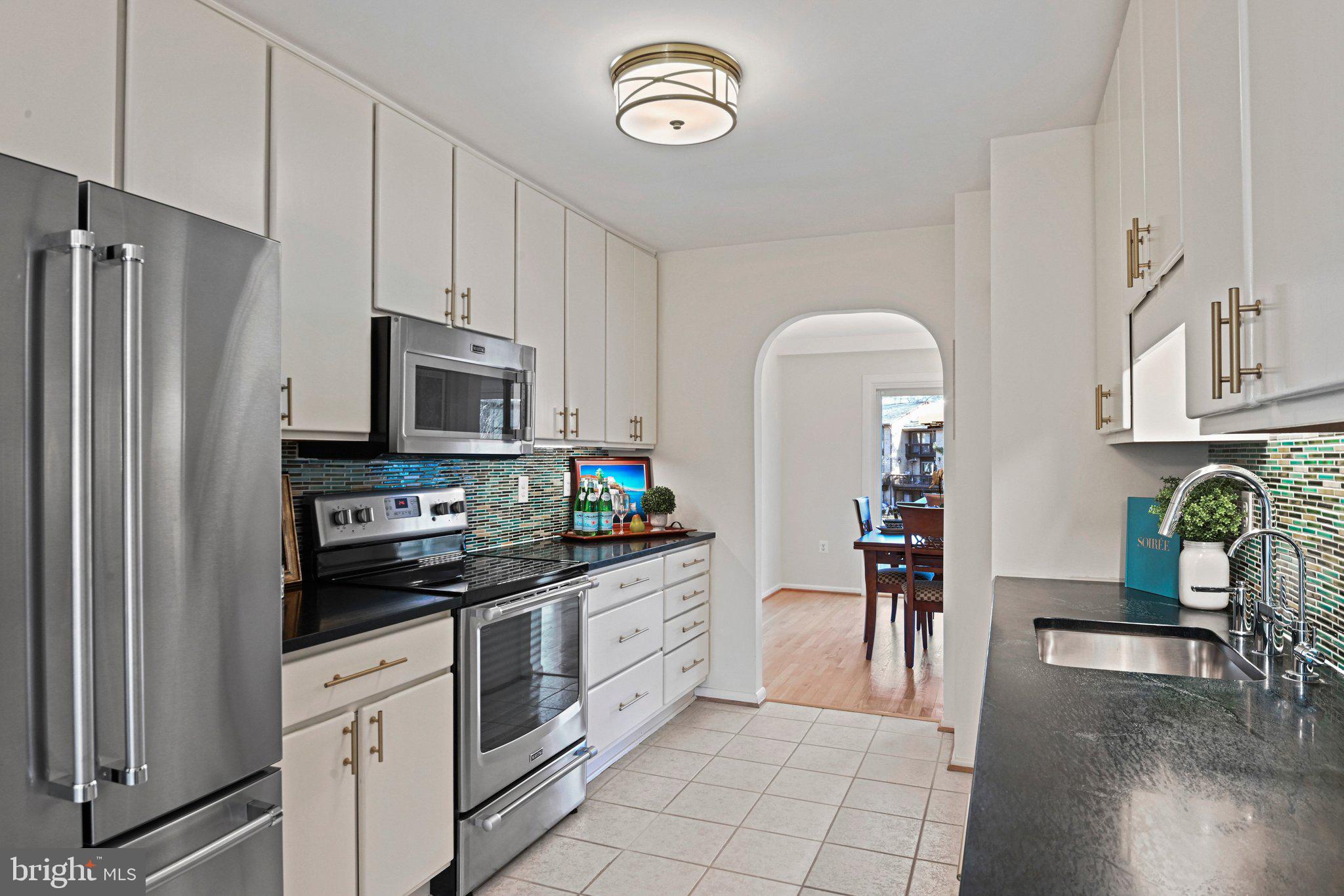 2029 Chadds Ford Drive Reston, VA 20191 - Photo 8 of 55