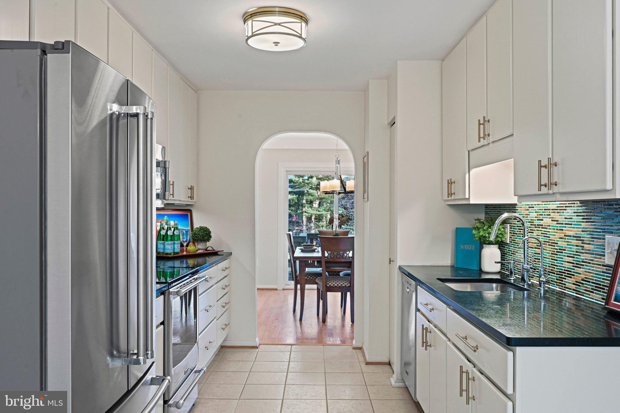 2029 Chadds Ford Drive Reston, VA 20191 - Photo 9 of 55